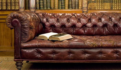 Классика и элегантность: кожаный диван