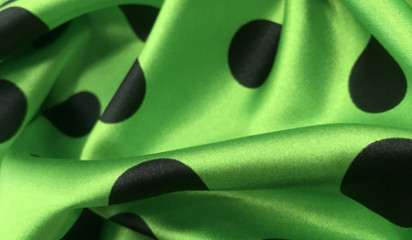 Атлас принтованный салатовый в черный горох А-004/4