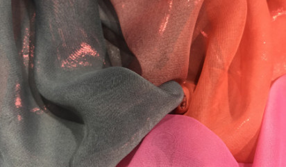 Шифон черно-красный с напылением переходной Ш - 105/9