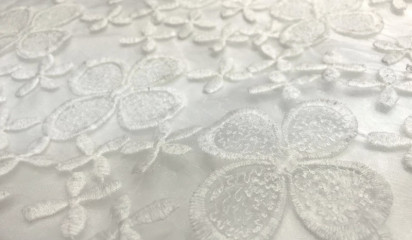 Органза  расшитая  белая  Г.Н.Р. -024