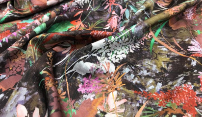 Атлас принтованный с  ярким растительным орнаментом  А - 032-2