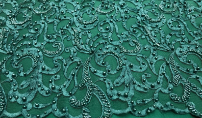 Кружево расшитое изумрудно-зеленое КР- 64015