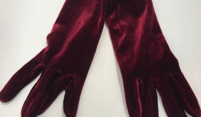 Перчатки бархатные  бордовые  детские