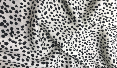 Плательная вискоза белая в черную "мушку" ПЛ-20606/17