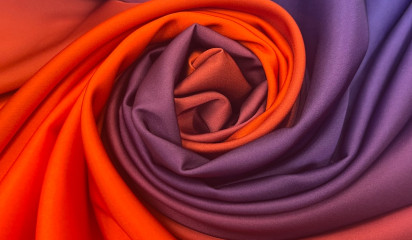 Атлас градиент Оранжево-фиолетовый А-253