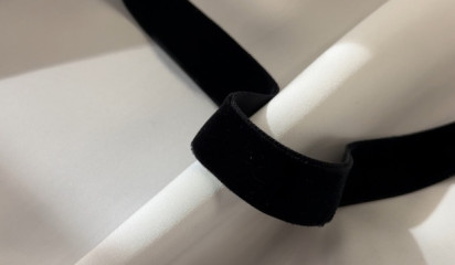 Тесьма бархатная неэластичная черная