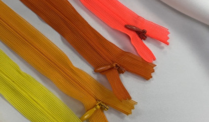 Потайная молния в ассортименте яркие тона 20см