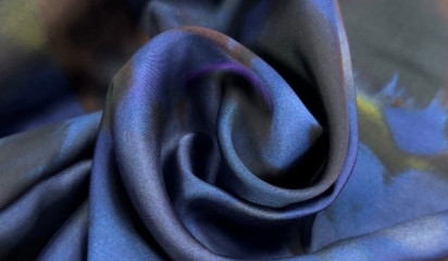 Вискоза плательная темно-синяя с принтом ВИ-56366